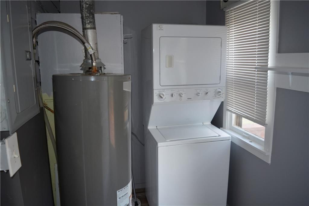313 E Washington Street — photo 28