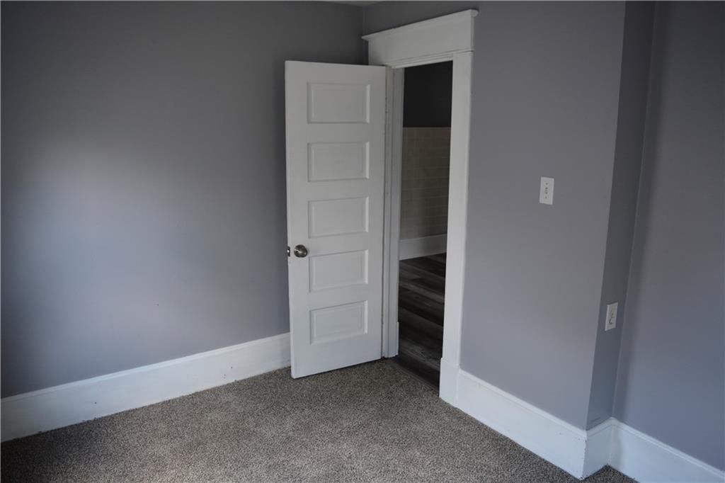313 E Washington Street — photo 31
