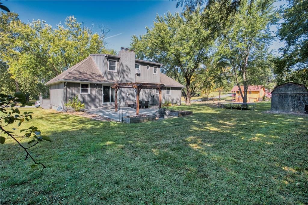 901 S Oak Street — photo 35
