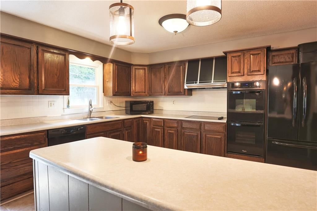 901 S Oak Street — photo 10