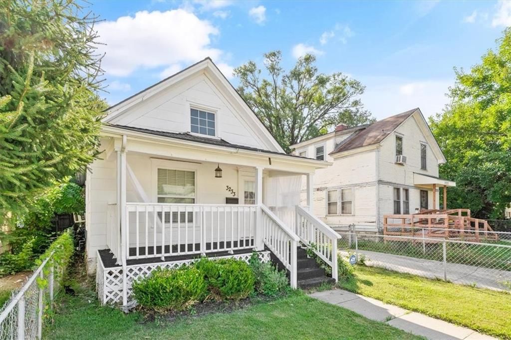 3233 Norton Avenue — photo 13