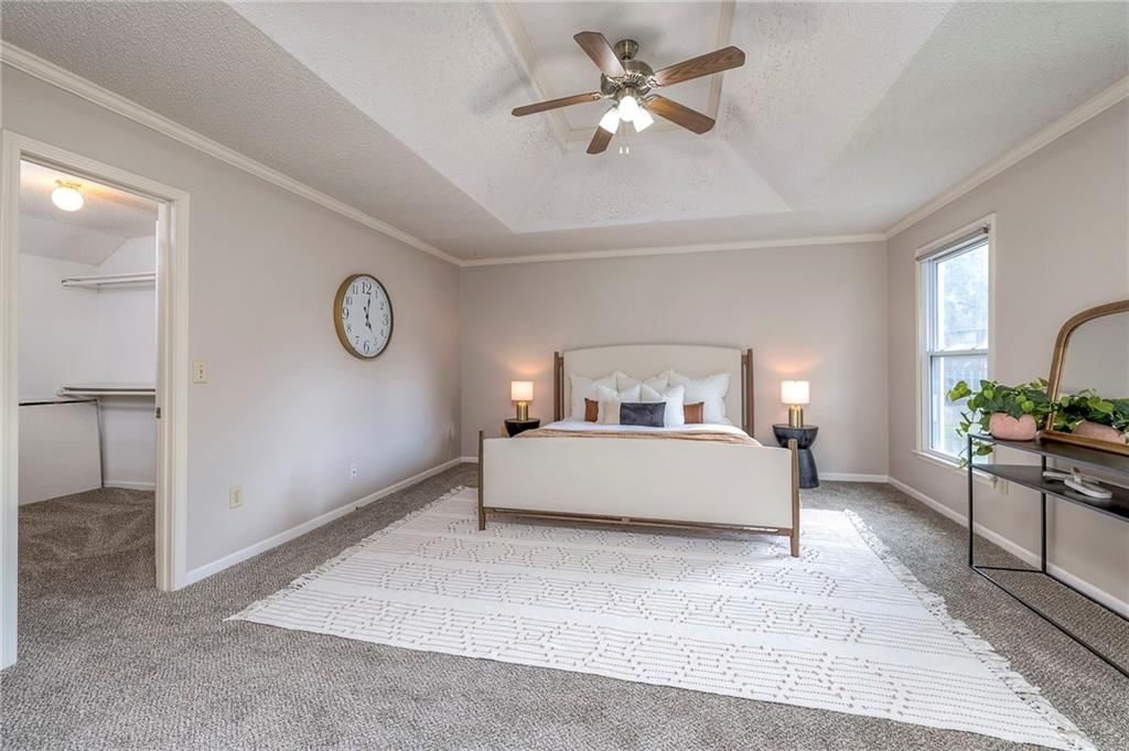 918 E Oakview Street — photo 25