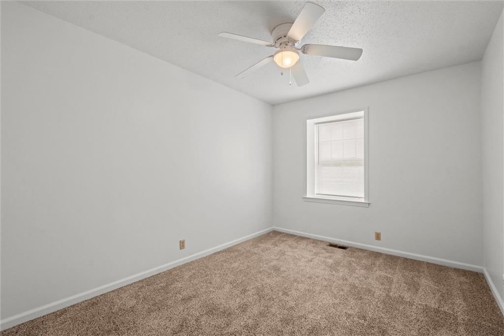 944 Jana Drive — photo 15