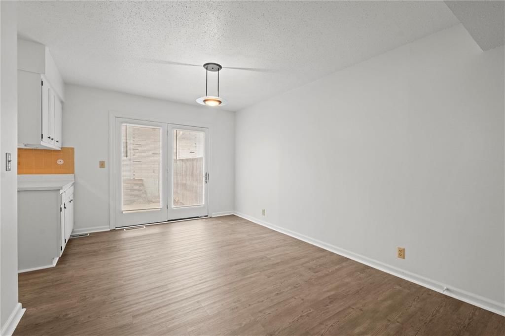 944 Jana Drive — photo 5