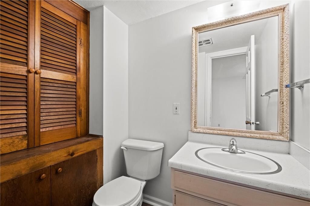 944 Jana Drive — photo 10