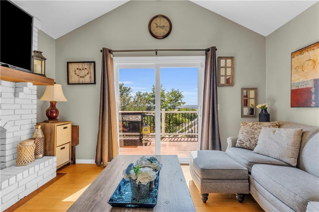 5501 NW Clubhouse Cove — photo 3