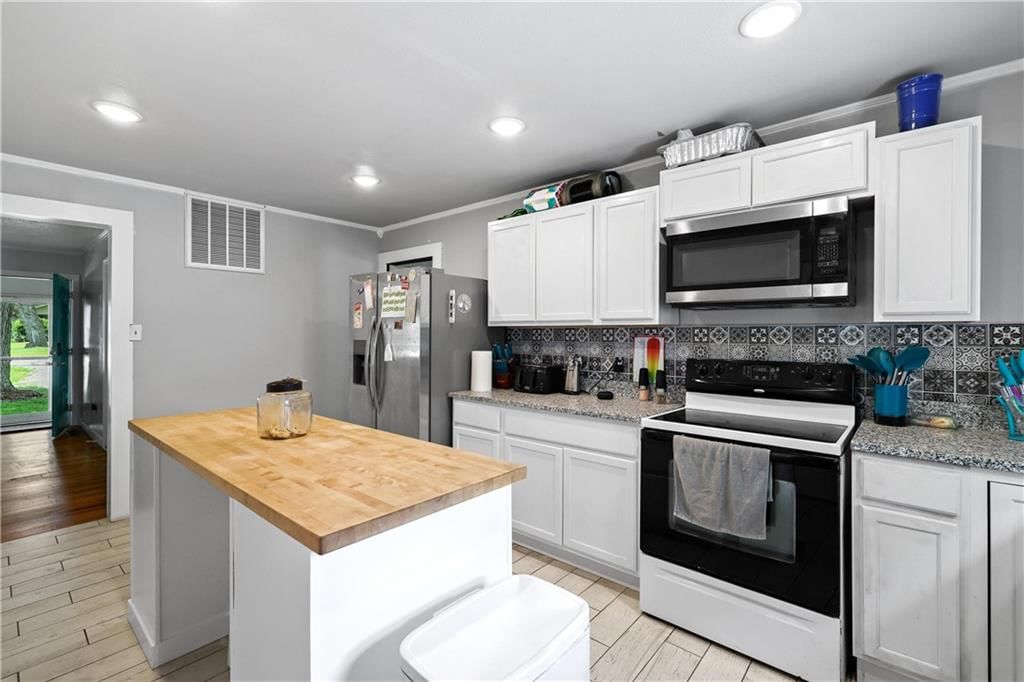 2720 N Michigan Street — photo 14