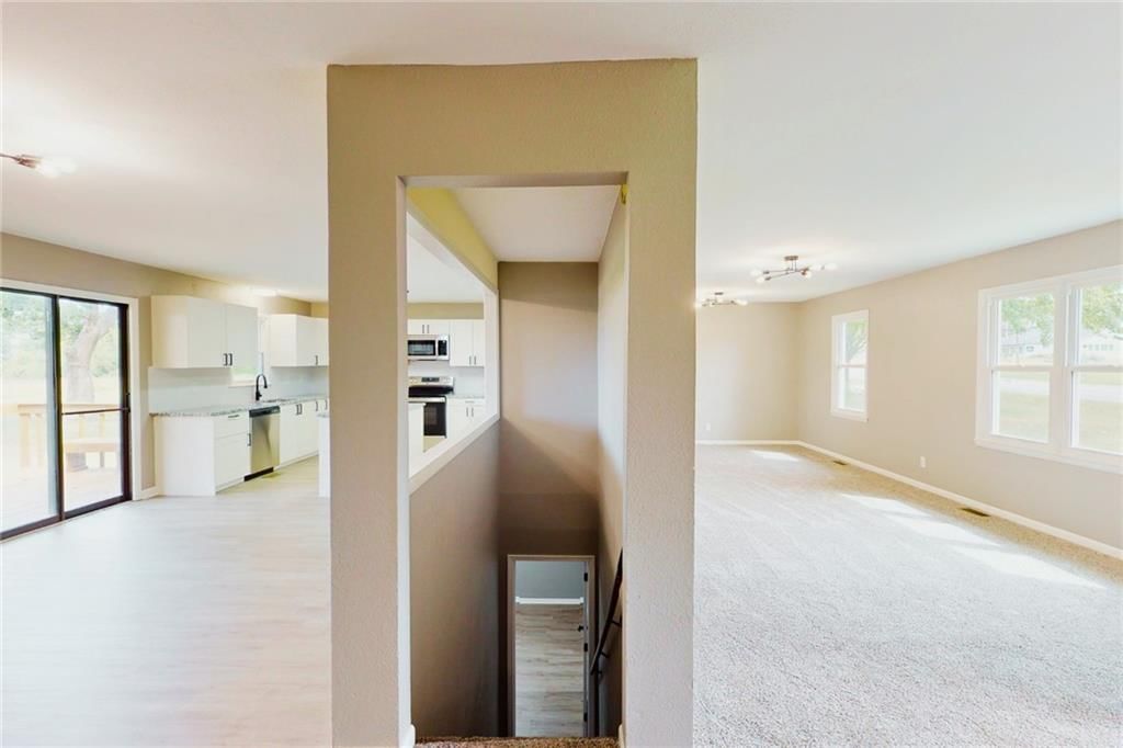 1611 N Ash Street — photo 3
