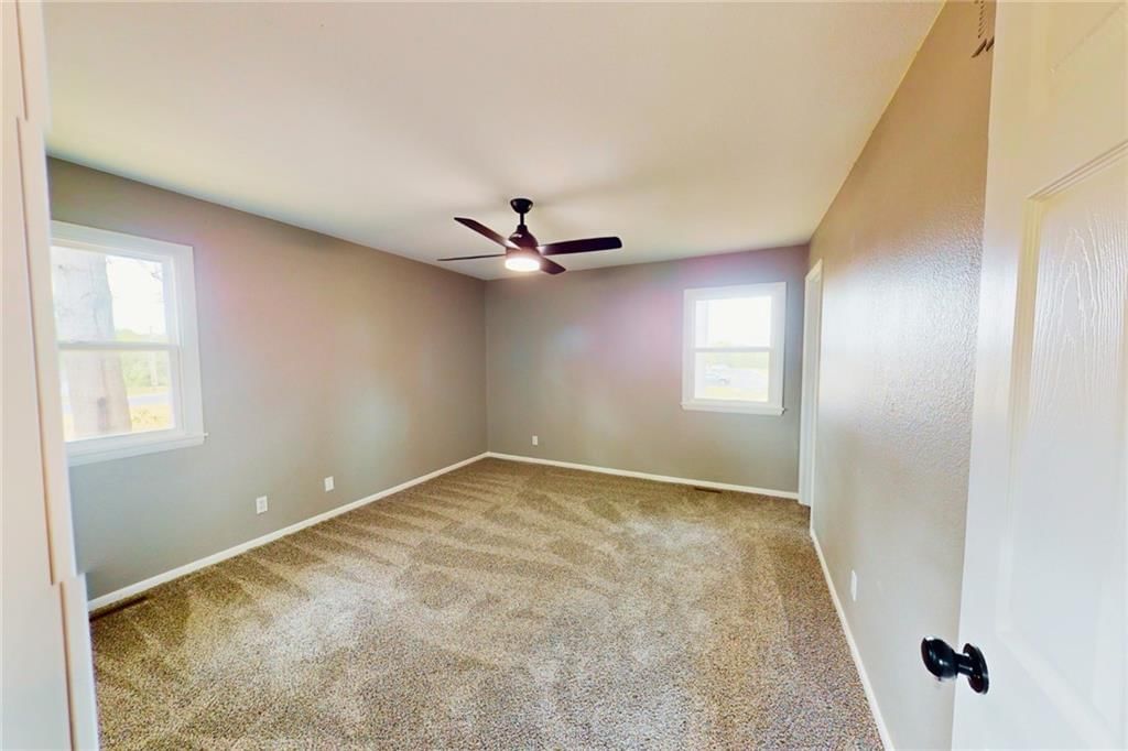1611 N Ash Street — photo 9