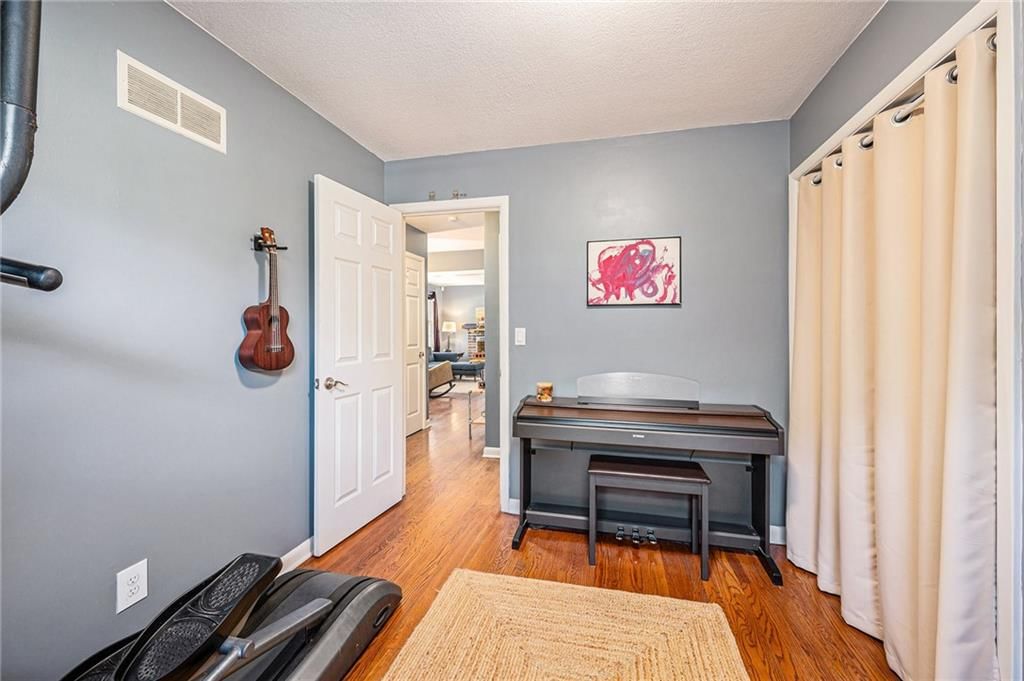 708 W 101st Terrace — photo 15