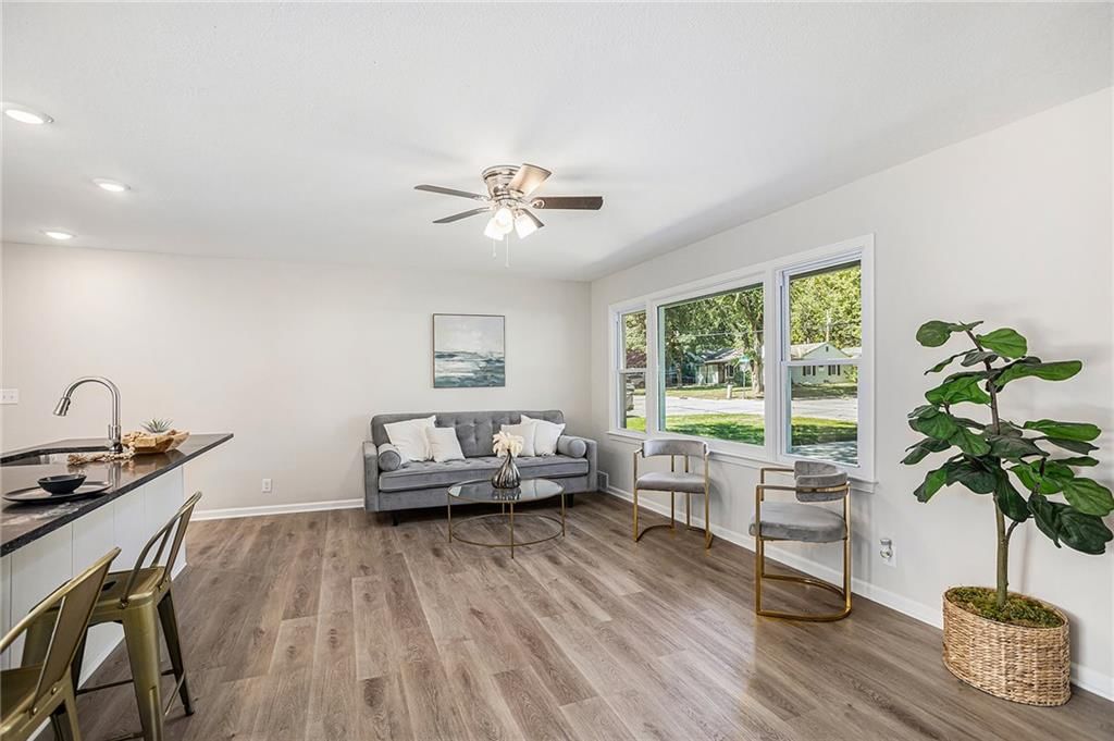 209 SW 4th Street — photo 5