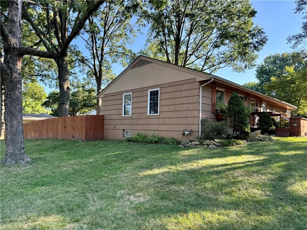 3533 NE 46th Terrace — photo 3