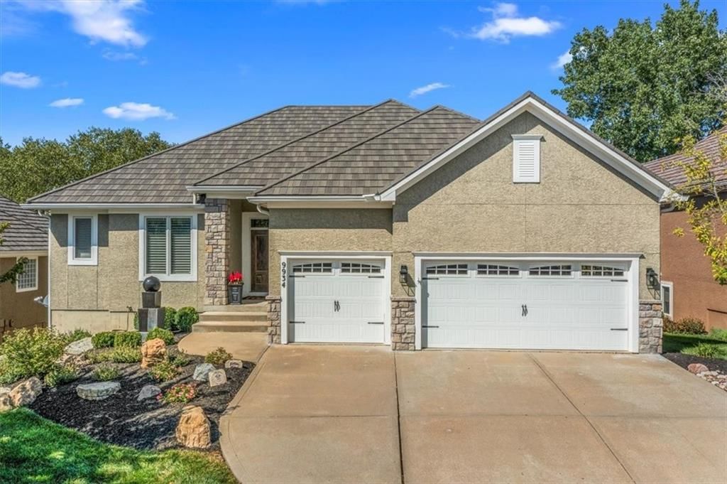 9934 Fountain Circle — photo 2