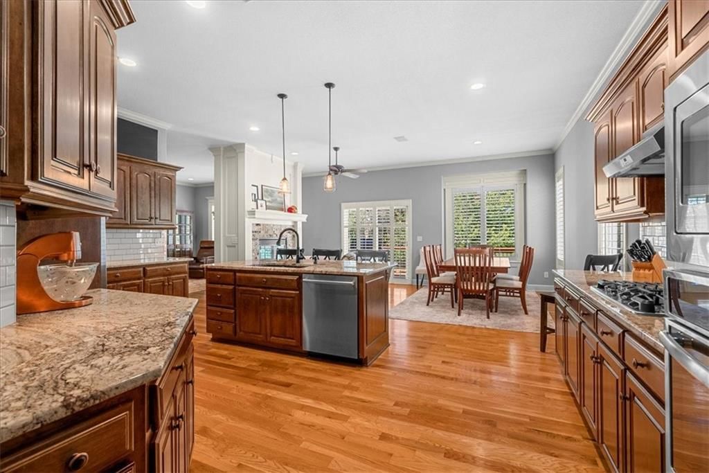 9934 Fountain Circle — photo 13
