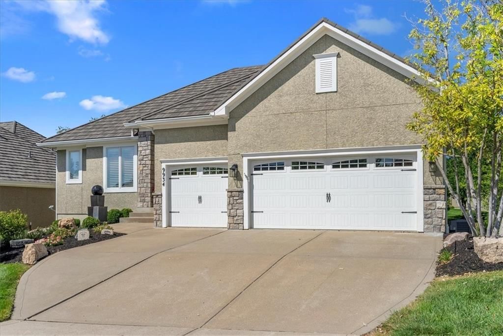 9934 Fountain Circle — photo 46