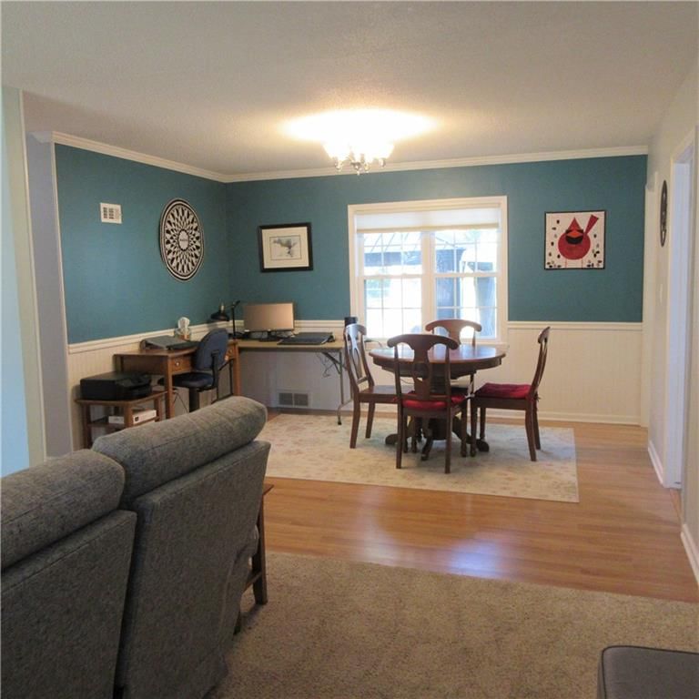 1348 S Oak Street — photo 12