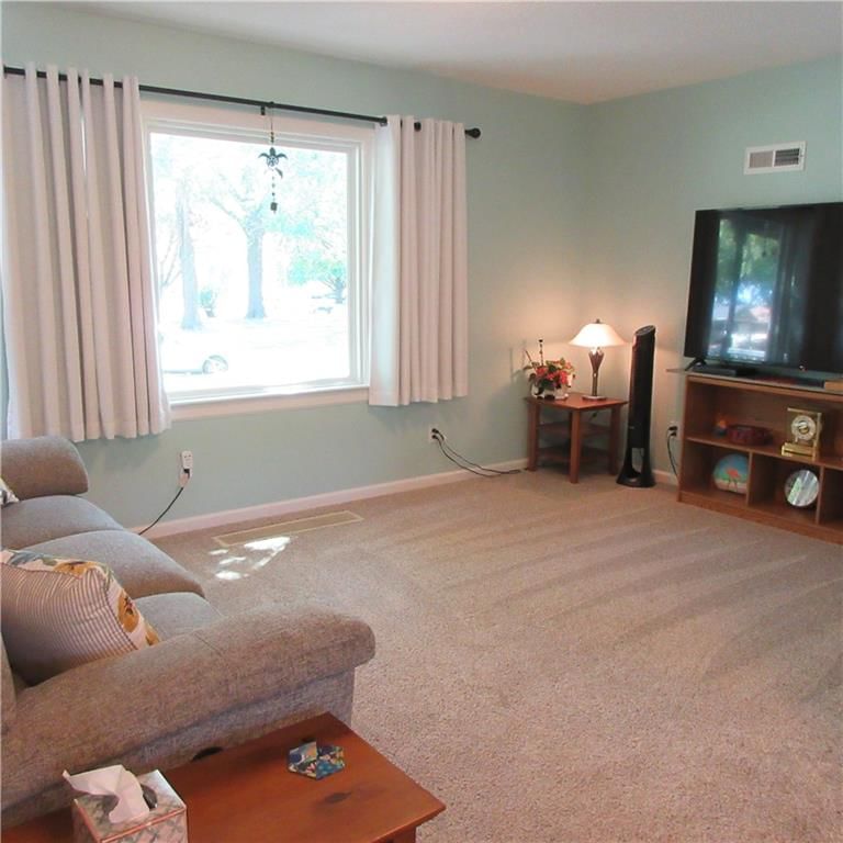 1348 S Oak Street — photo 13