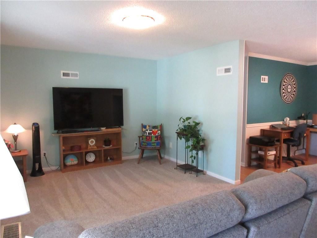 1348 S Oak Street — photo 3
