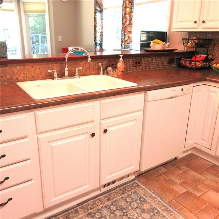1348 S Oak Street — photo 21