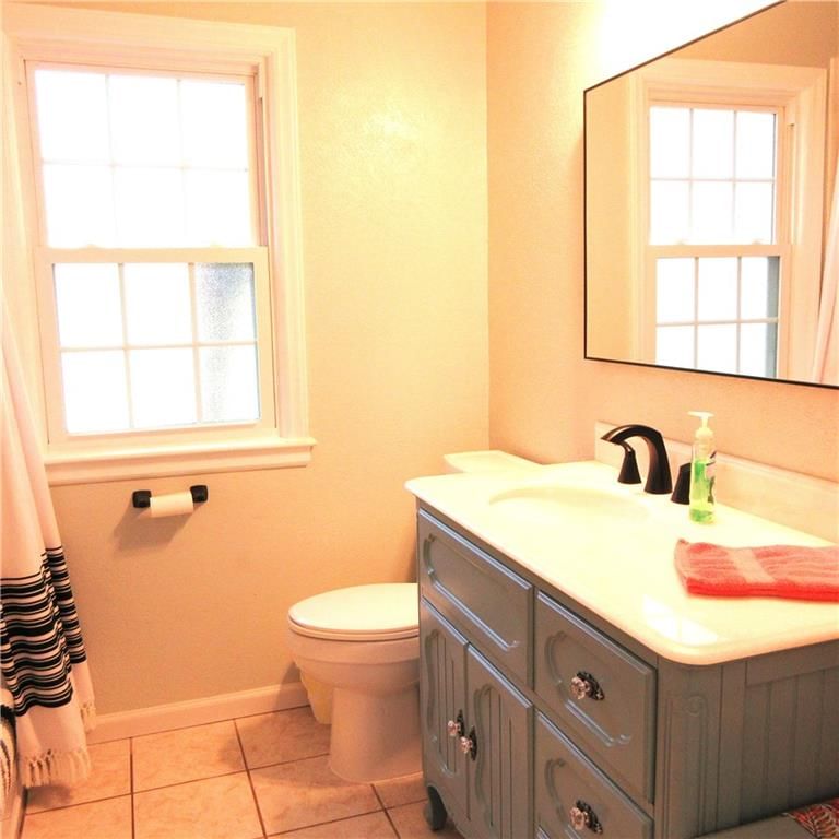 1348 S Oak Street — photo 35