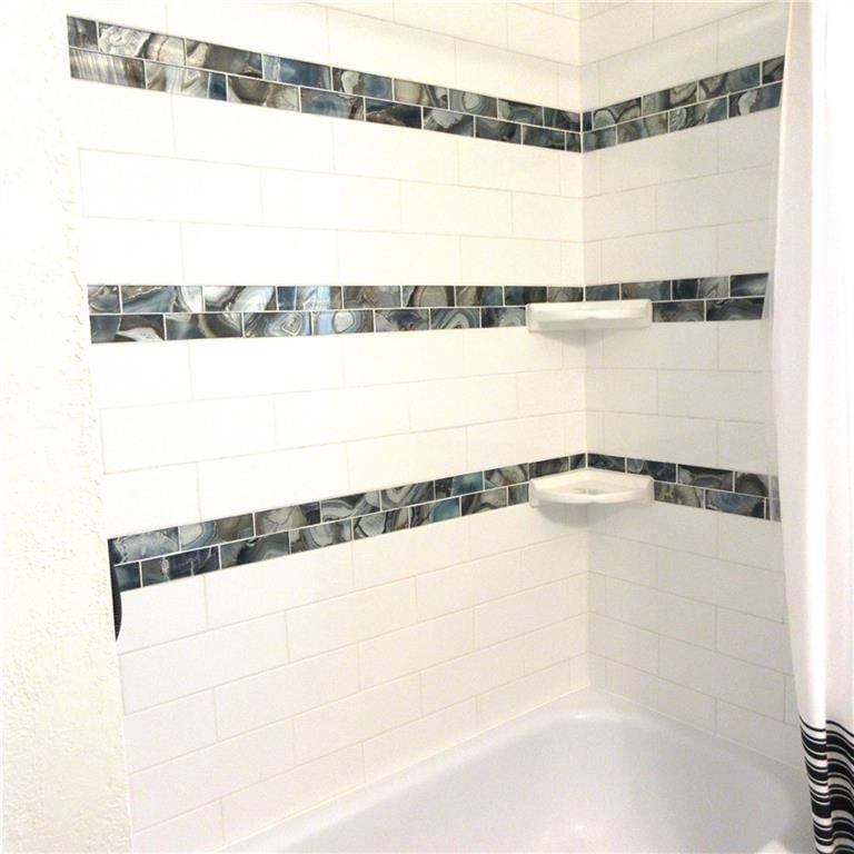 1348 S Oak Street — photo 36