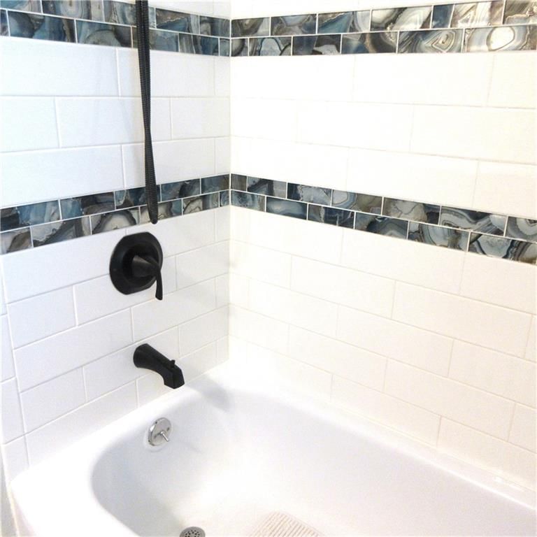 1348 S Oak Street — photo 38