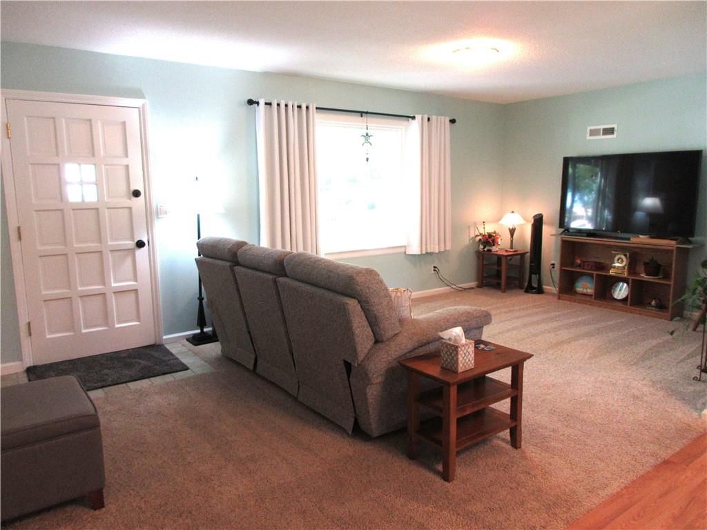 1348 S Oak Street — photo 5