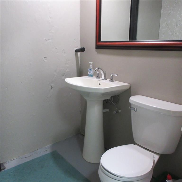 1348 S Oak Street — photo 54