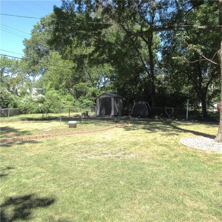 1348 S Oak Street — photo 68