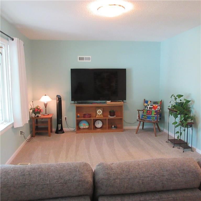1348 S Oak Street — photo 9