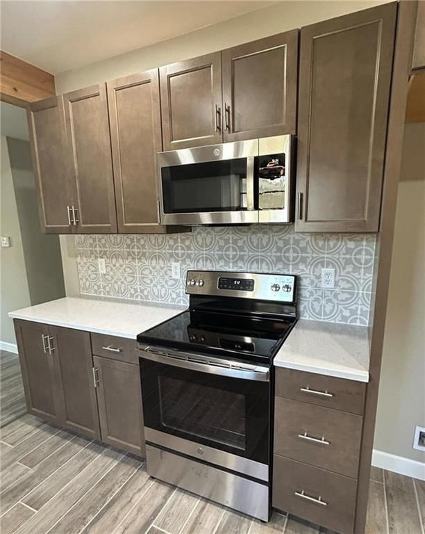 214 Lee Avenue — photo 12