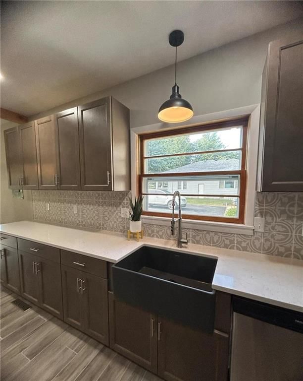 214 Lee Avenue — photo 13