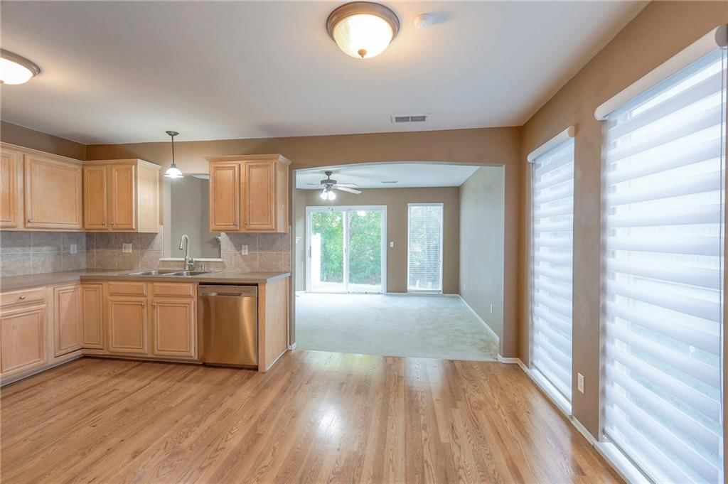 3211 SW Shadow Brook Drive — photo 4