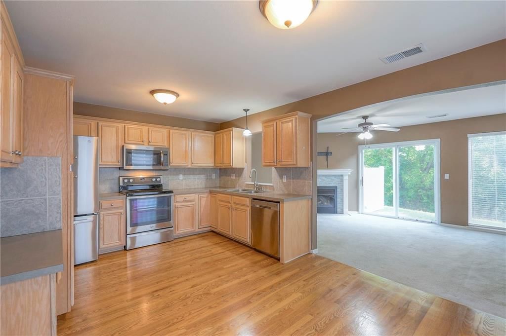 3211 SW Shadow Brook Drive — photo 5