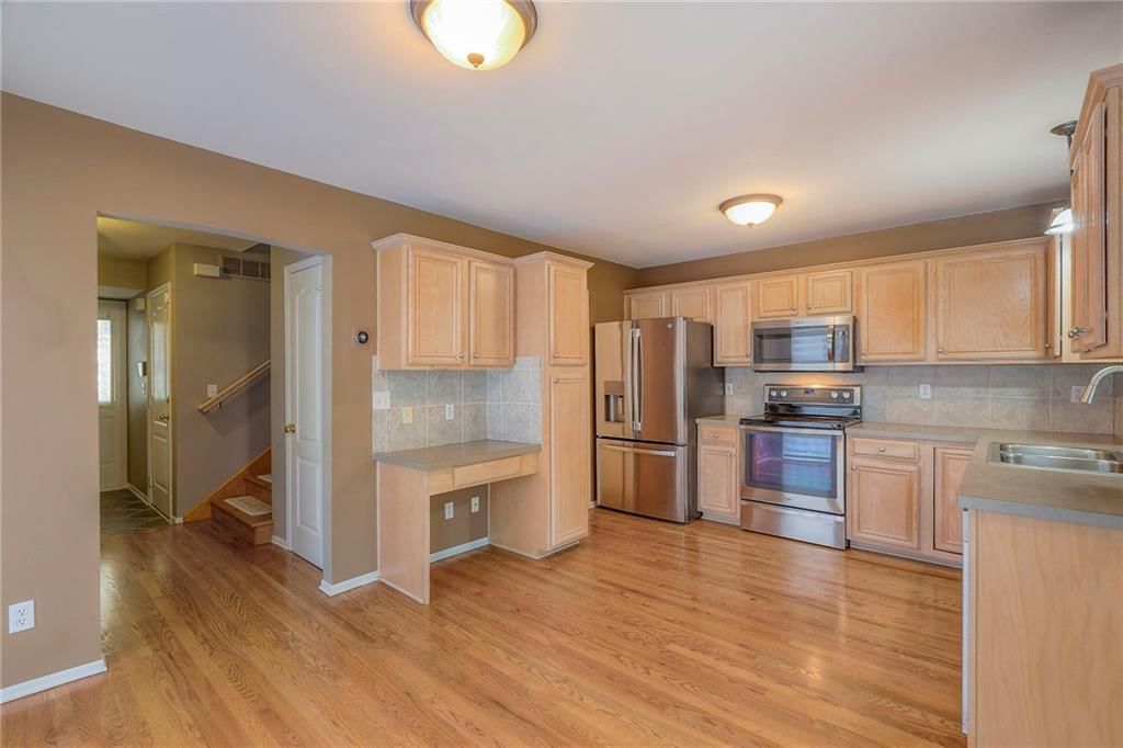 3211 SW Shadow Brook Drive — photo 6