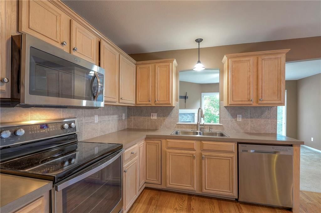 3211 SW Shadow Brook Drive — photo 7