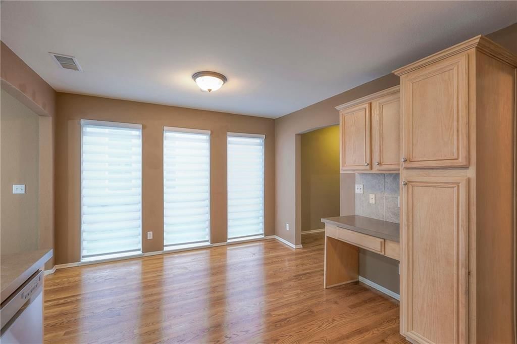3211 SW Shadow Brook Drive — photo 8