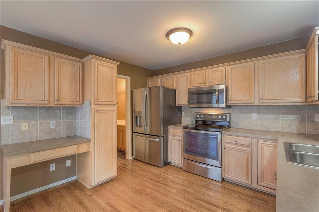 3211 SW Shadow Brook Drive — photo 9