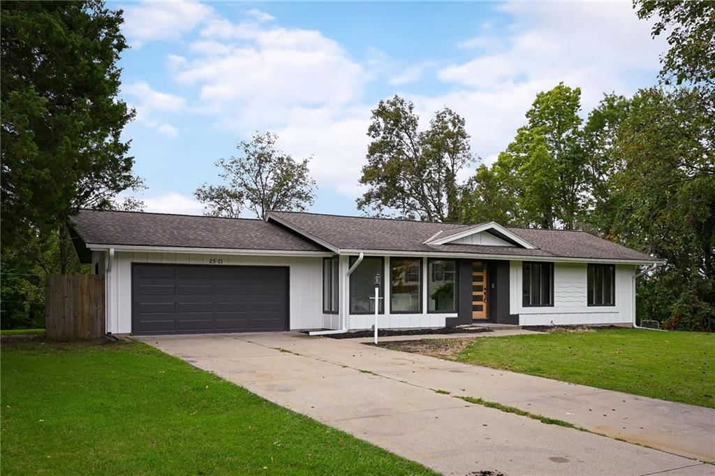 2501 NW Osage Circle — photo 2