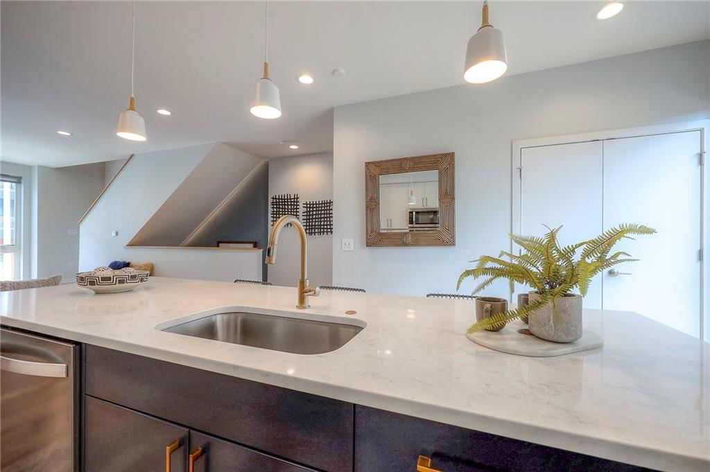 2712 McGee Trafficway — photo 15