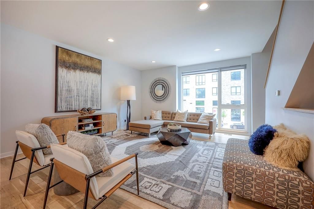 2712 McGee Trafficway — photo 18