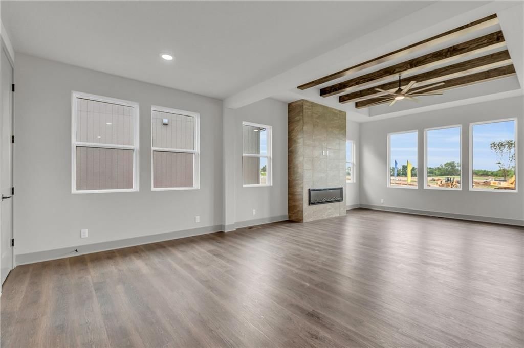 4732 Redwood Street — photo 6