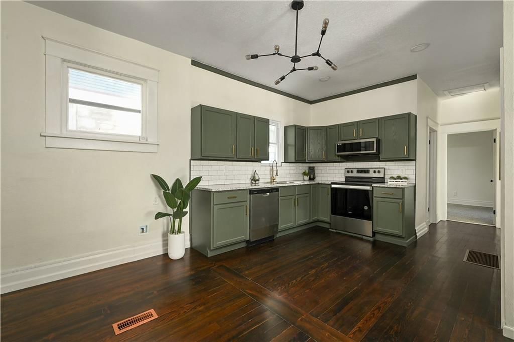 1220 W 41st Street — photo 11