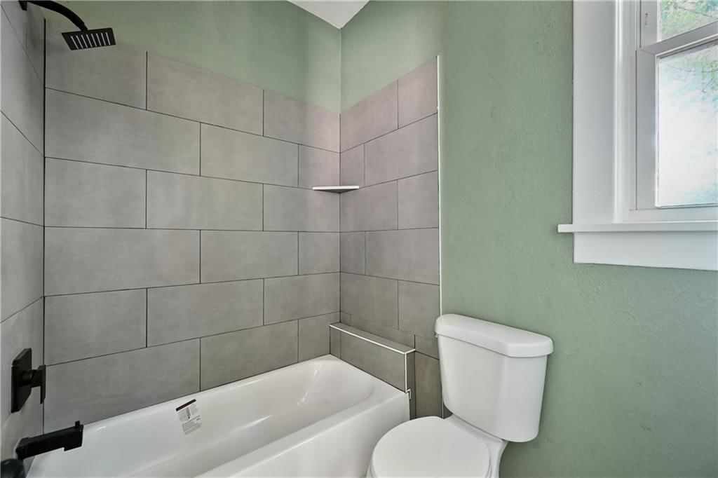 1220 W 41st Street — photo 17