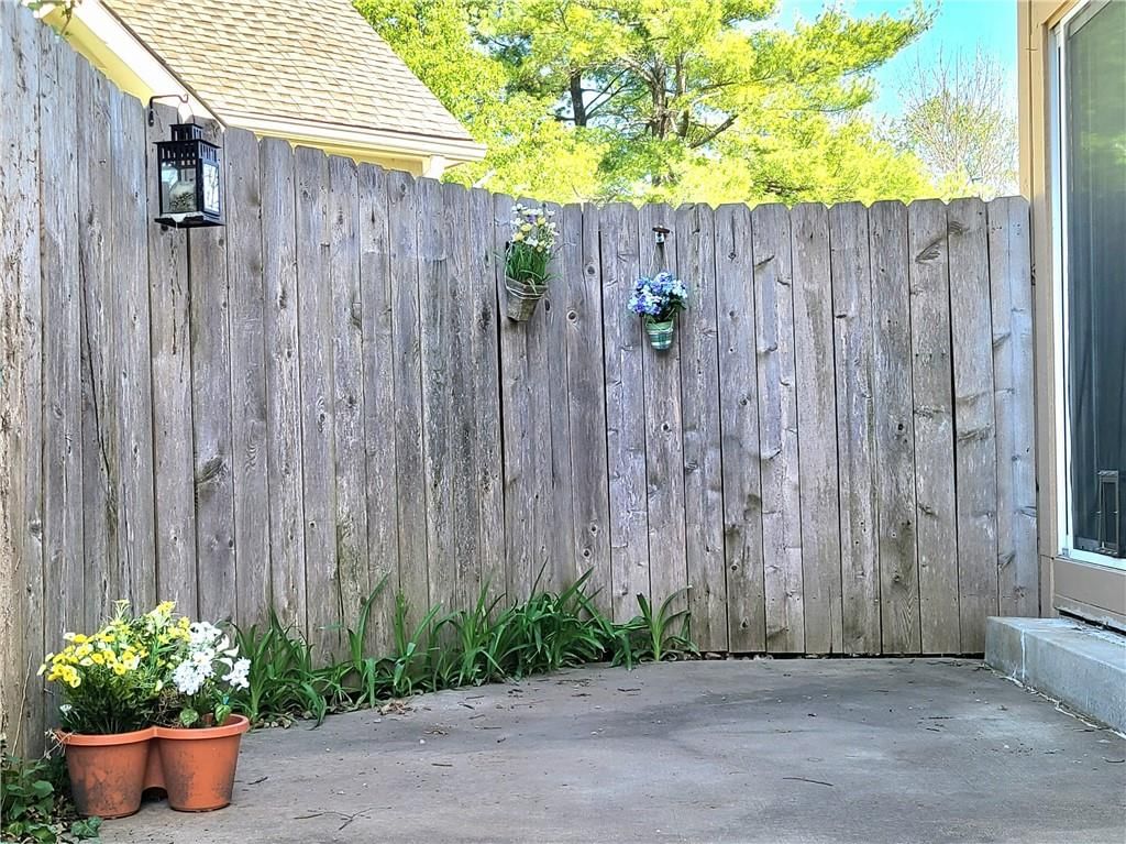 13703 Pembroke Circle — photo 33