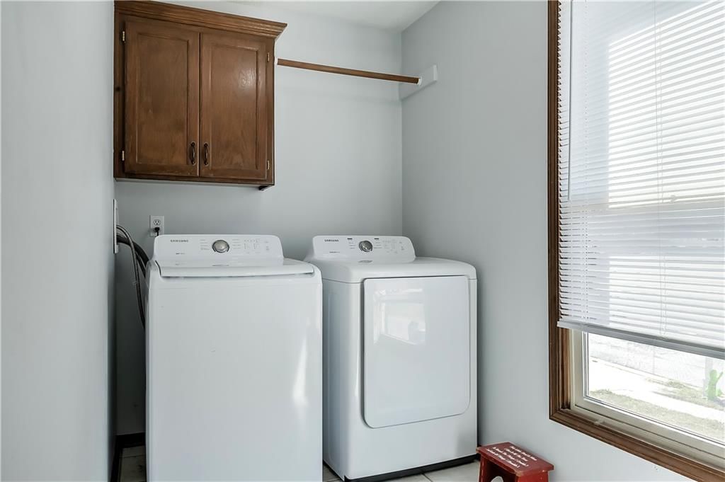 501 NW Chateau Drive — photo 15