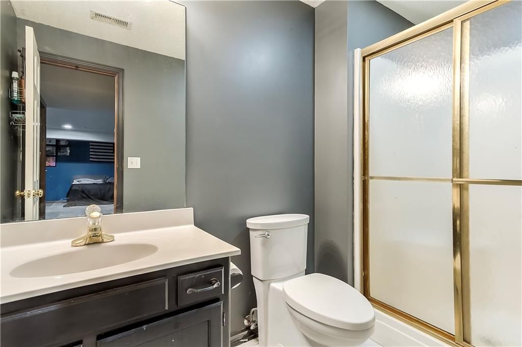 501 NW Chateau Drive — photo 25
