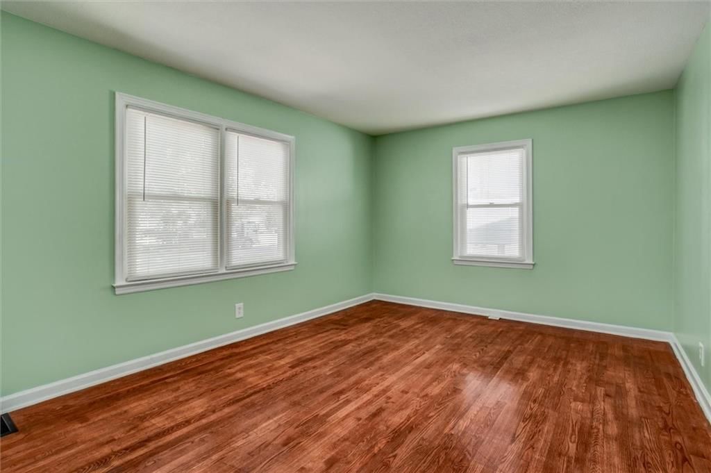 5301 Willow Avenue — photo 12