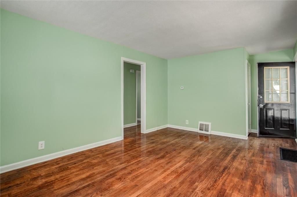 5301 Willow Avenue — photo 9