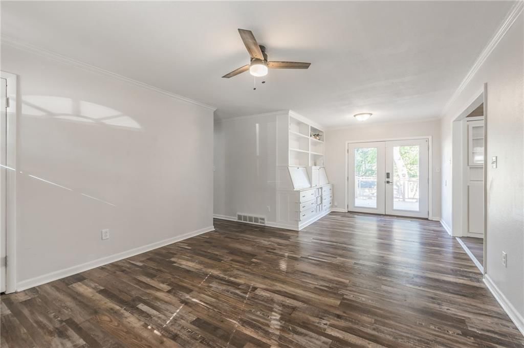 3603 N Spring Street — photo 4